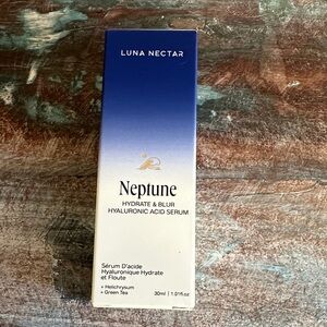 Neptune Hydrate & Blur Hyaluronic Acid Serum